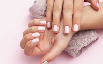 Claves para cuidar tus uñas durante el verano